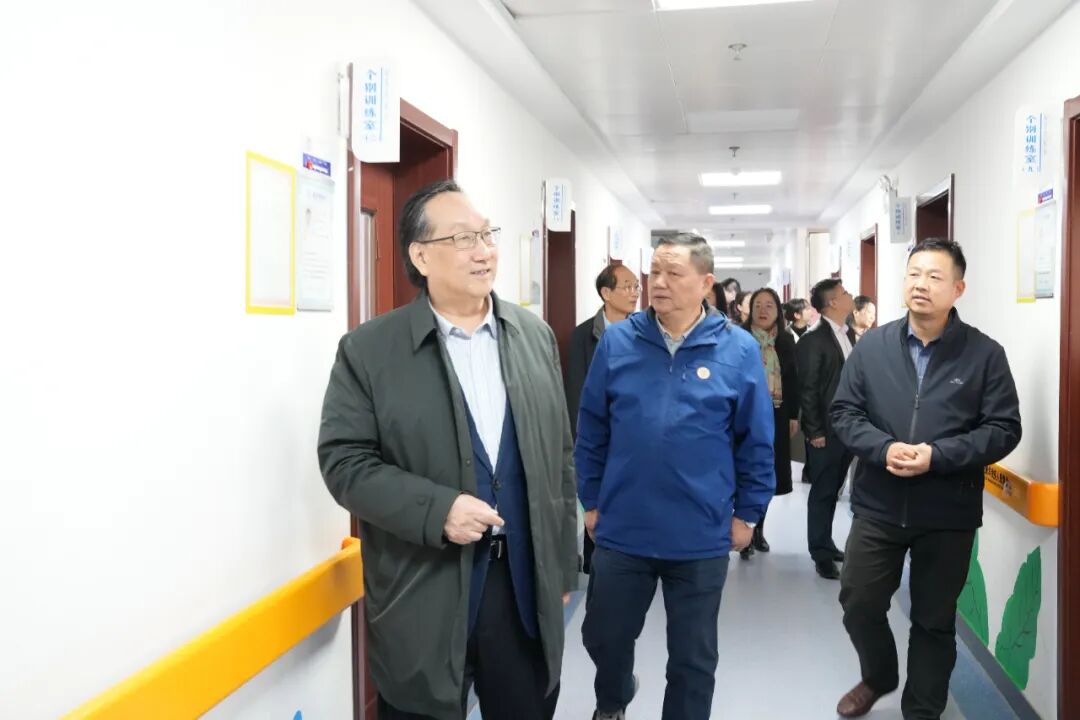 1764215359438532.jpg 1764215359438532.jpg