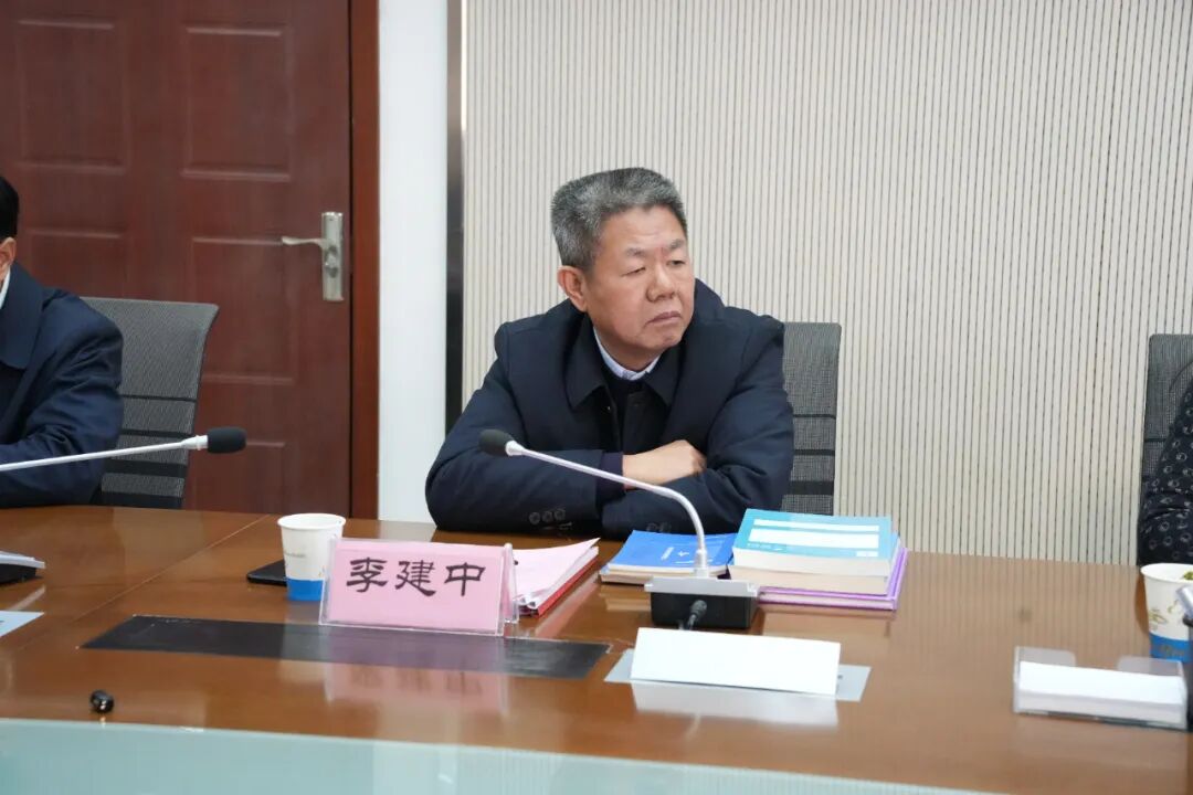 1764215709929606.jpg 1764215709929606.jpg